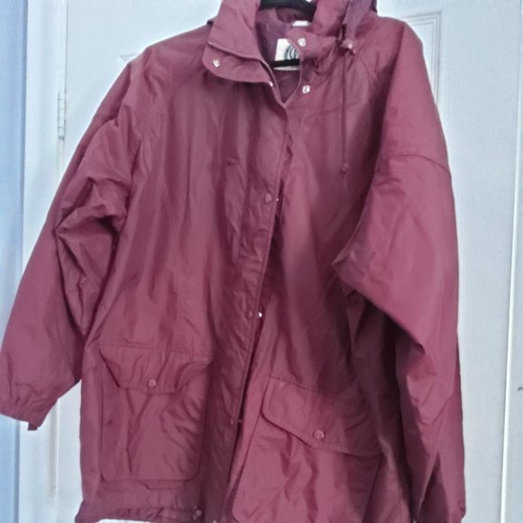 Women Burgundy R&R Rain Jacket Windbreaker size 18 - Picture 3 of 4